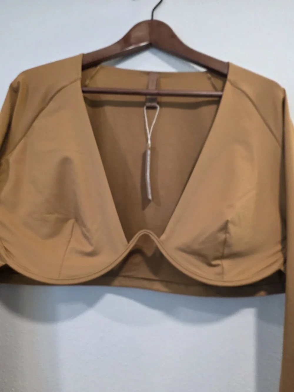 Skims Swim Long Sleeve Underwire Top in Almond -NWT